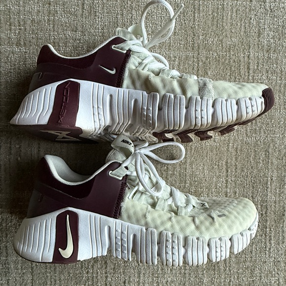 Nike Metcon 5 - Picture 2 of 5